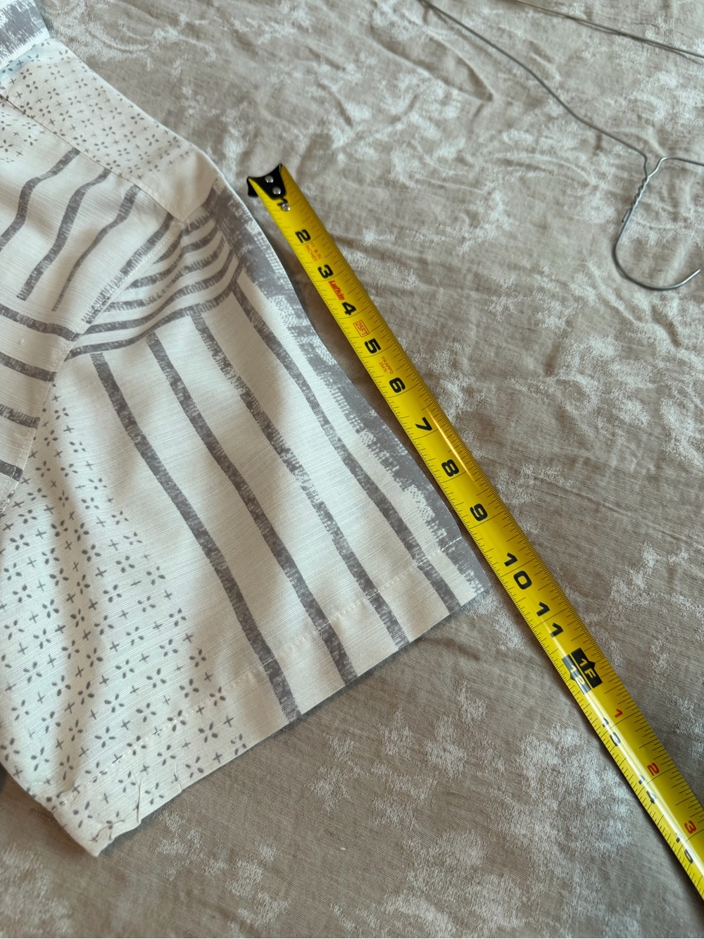 Tommy Bahama Beige/ Gray Extra Large - Picture 7 of 11